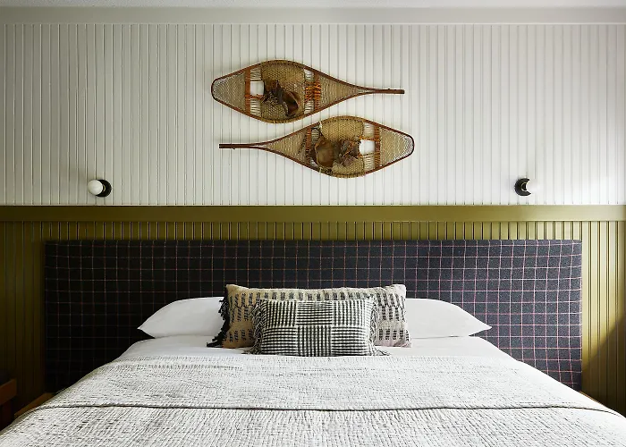 A Hotel Inn Sunapee